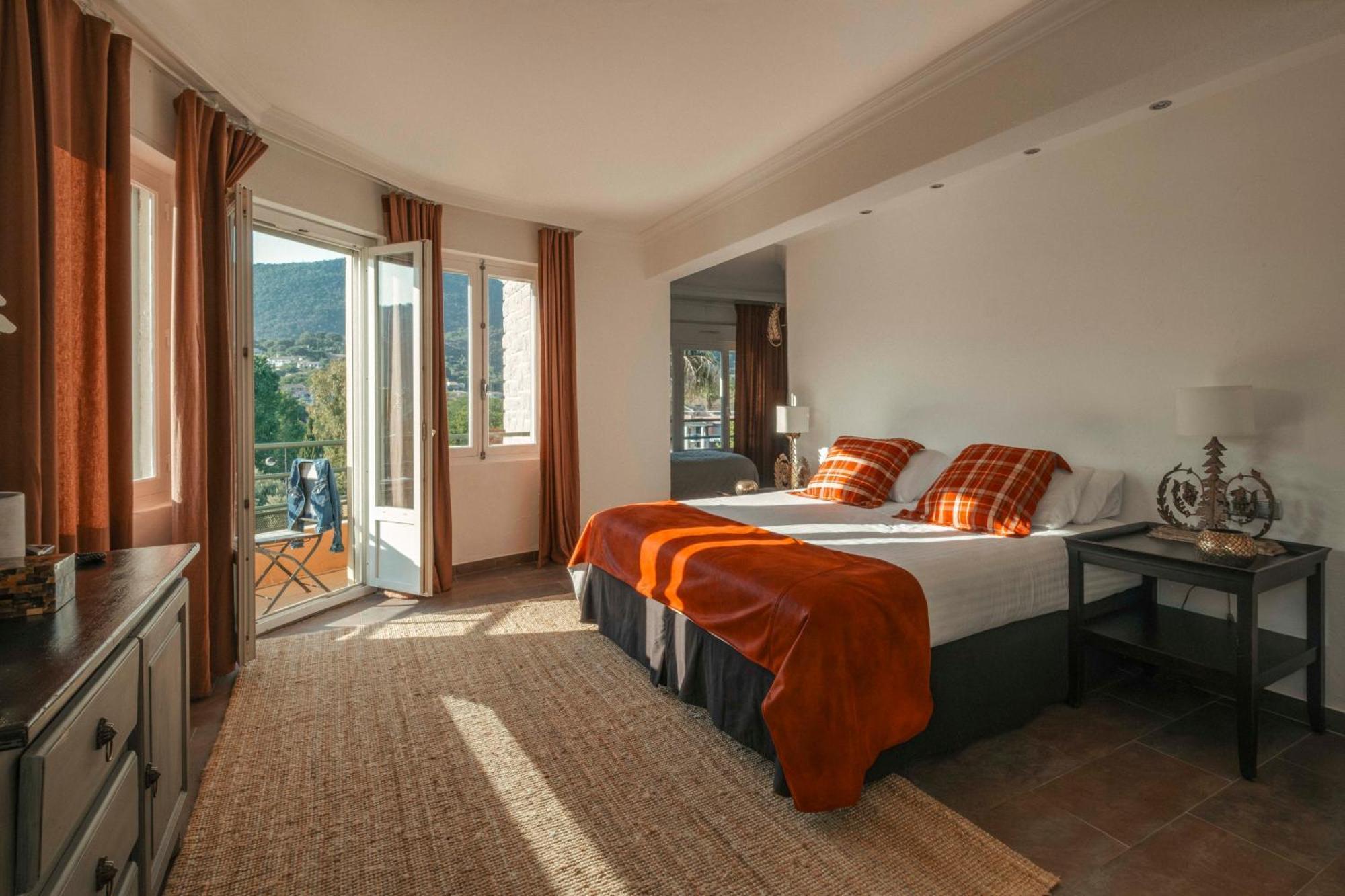 Surplage Hotel Cavaliere Le Lavandou Luaran gambar