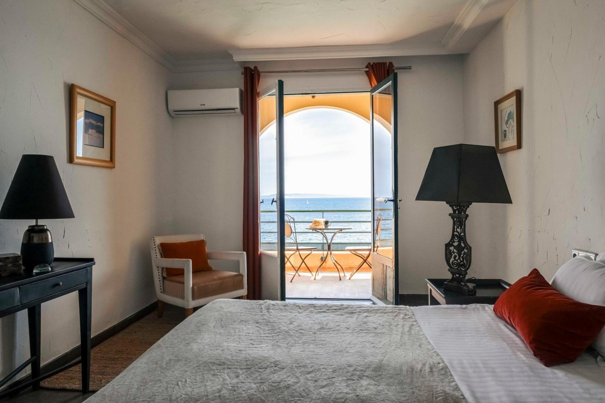 Surplage Hotel Cavaliere Le Lavandou Luaran gambar