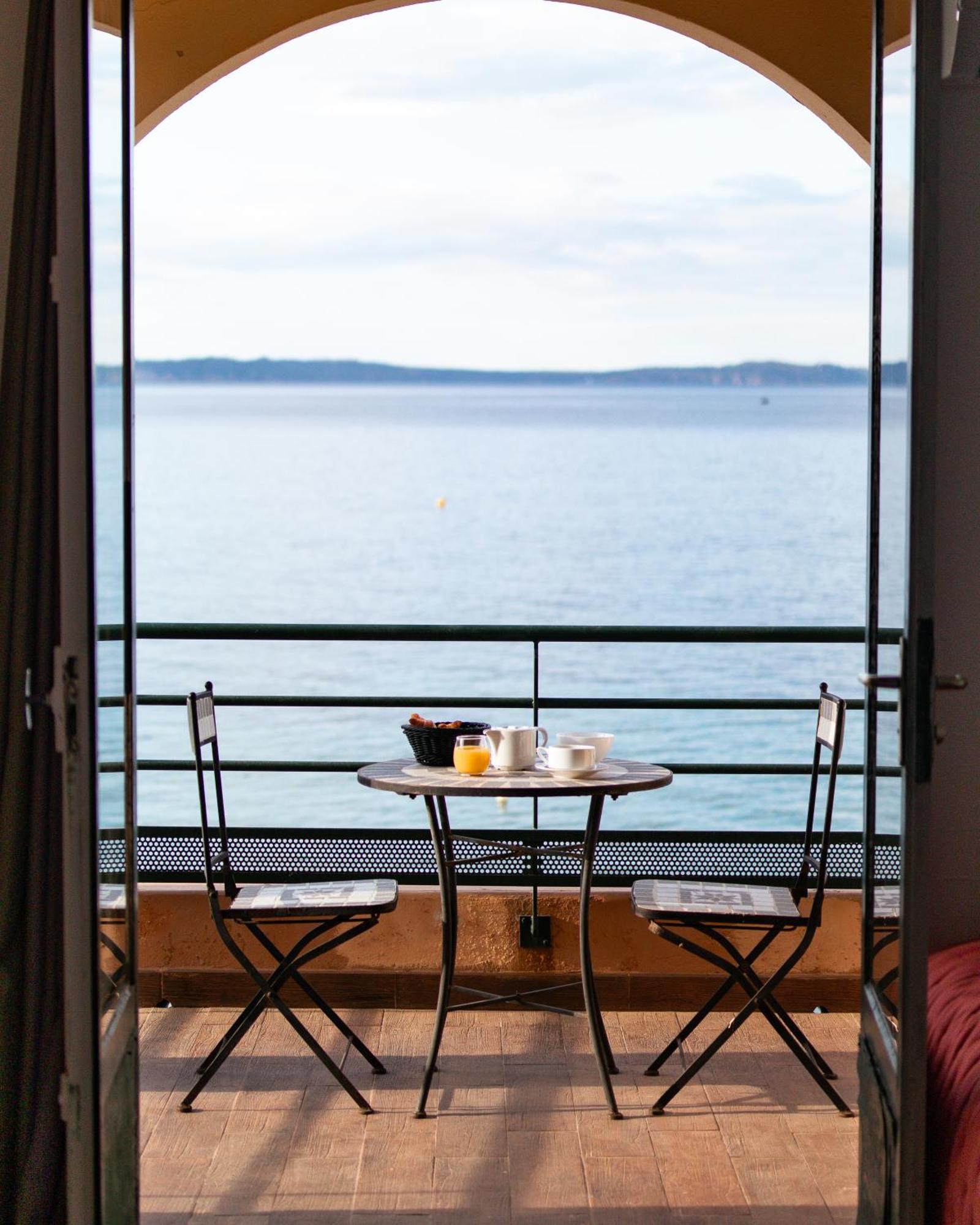 Surplage Hotel Cavaliere Le Lavandou Luaran gambar