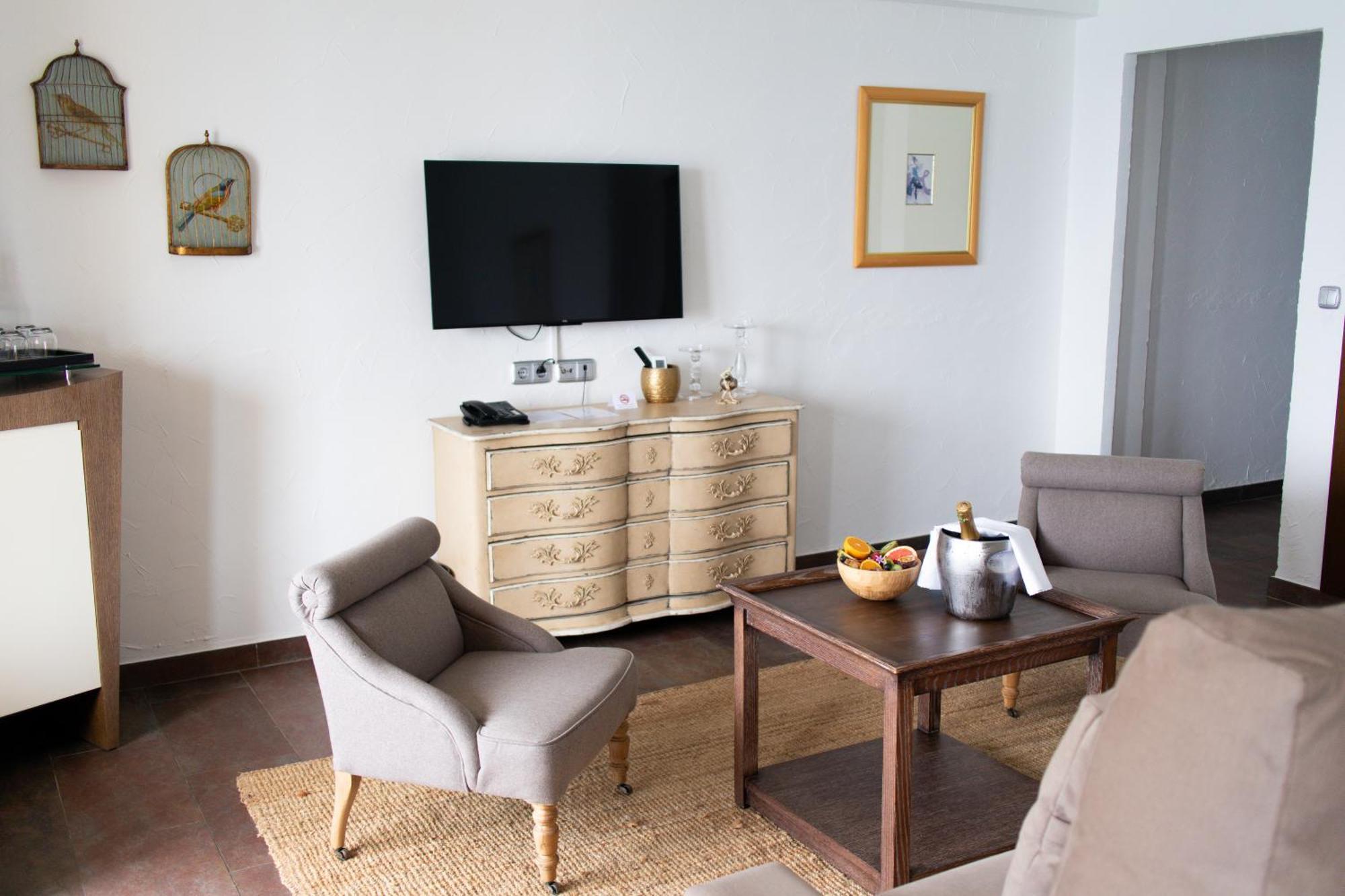 Surplage Hotel Cavaliere Le Lavandou Luaran gambar